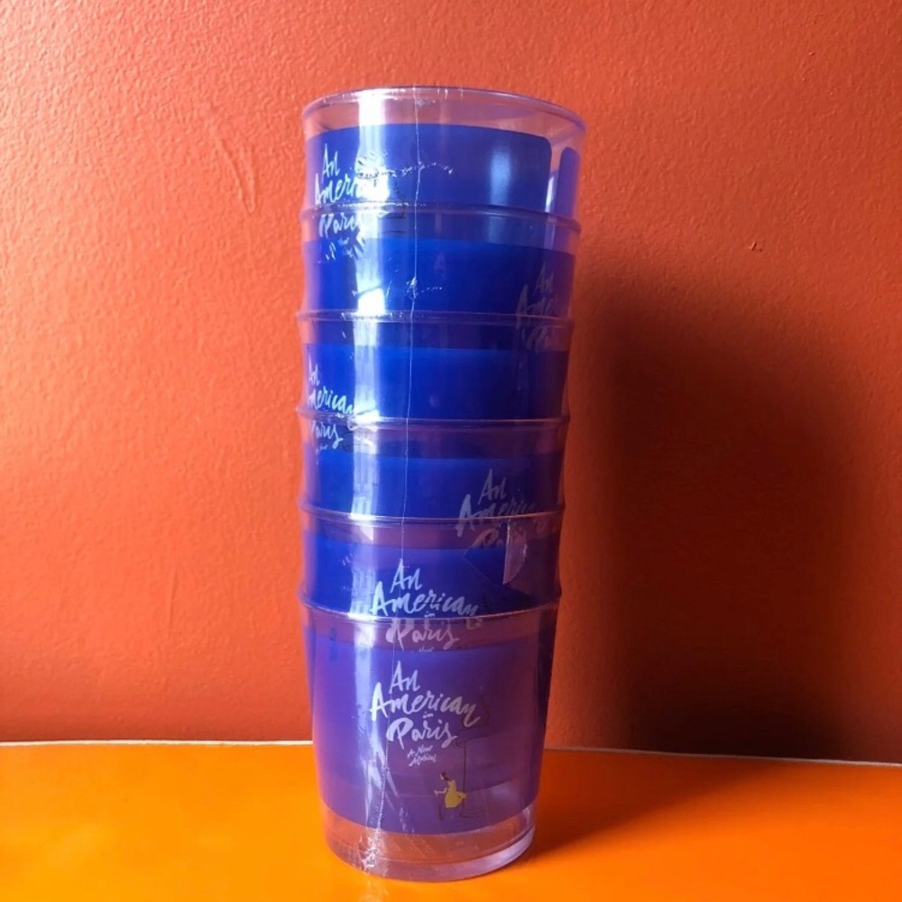❤️NWT An American in Paris Plastic Cup Set of Six